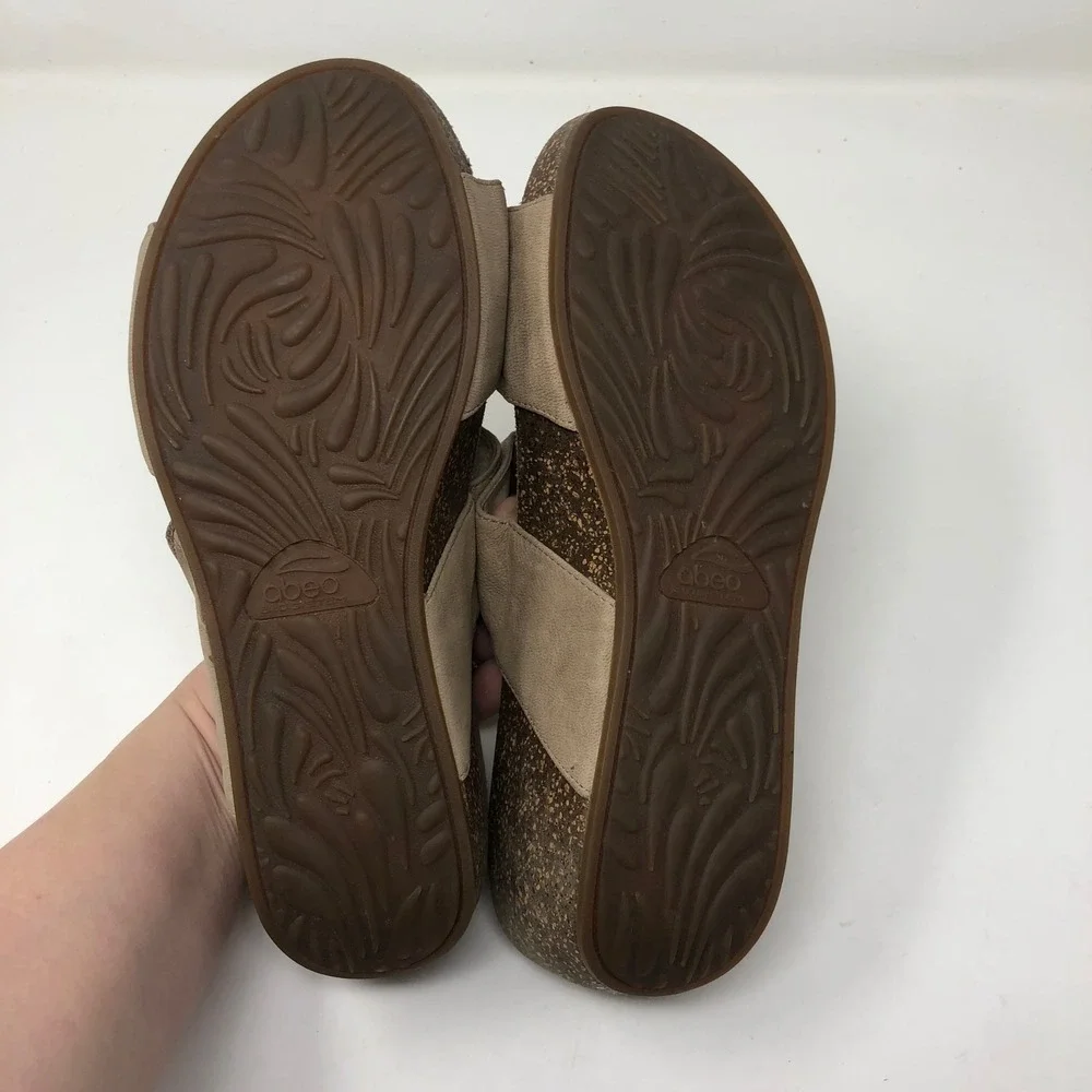 Abeo Uplift Wedge Sandals Womens 9 Neutral‎ Taupe Leather Tassel B.I.O.system